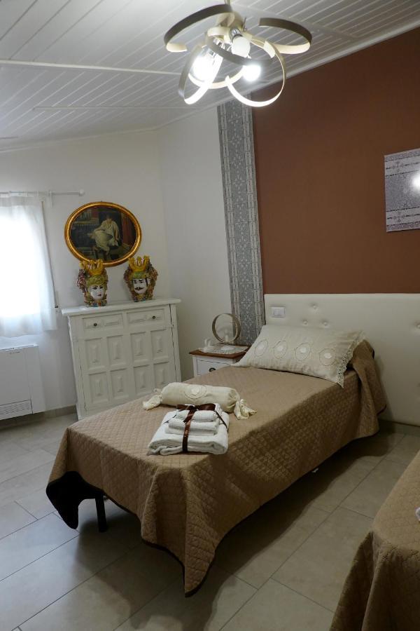 Bed and Breakfast Gli Zii Di Sicilia à Racalmuto Extérieur photo